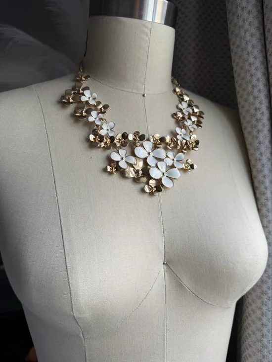 Fashion Elegant Gold & White Enameled Floral Bib 16” + 3” Extension Necklace - Picture 15 of 17